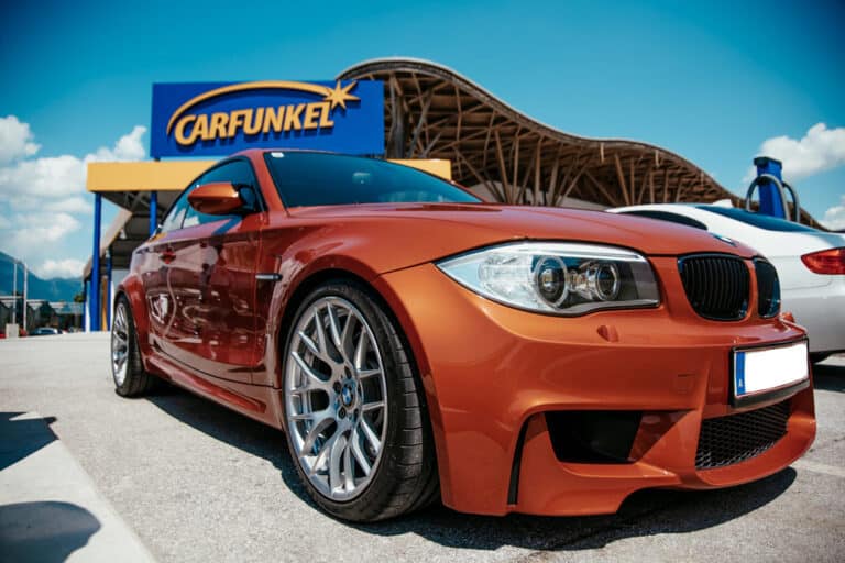 CARFUNKEL_Autowaesche_Woergl_SB_Waesche_Waschplatz_Fahrzeugwaesche