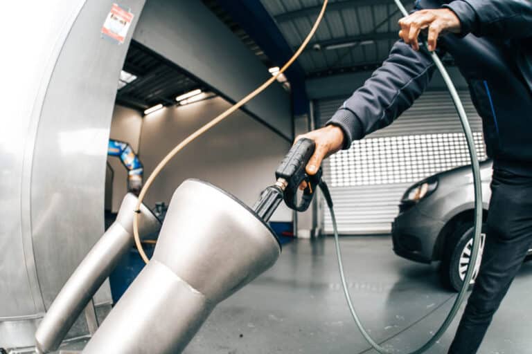 CARFUNKEL_Autowaschanlage_Passau_Haidenhof_Manuelle_Vorwaesche