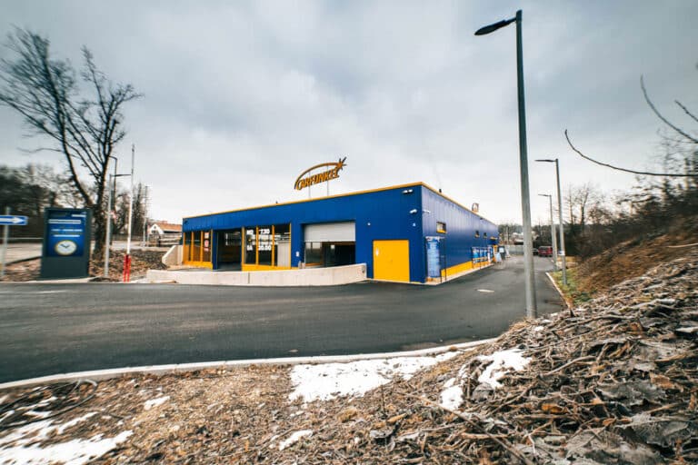 CARFUNKEL_Autowaschanlage_Passau_Haidenhof_Textile_Waschstrasse_Aussenansicht