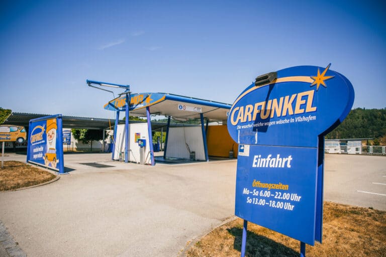 CARFUNKEL_Autowaschanlage_SB_Waesche_Vilshofen_Einfahrt