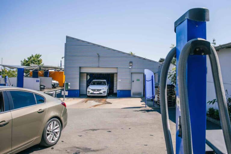 CARFUNKEL_Autowaschanlage_Waschstrasse_Passau_Kohlbruck_Ausfahrt