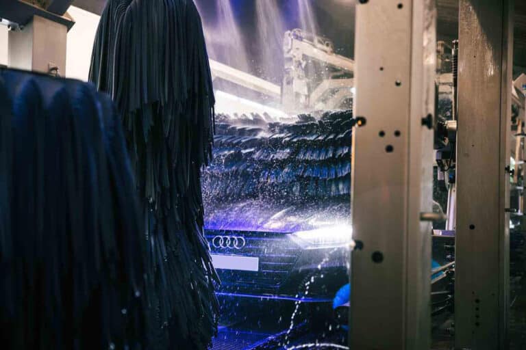 CARFUNKEL_Autowaschanlage_Waschstrasse_Passau_Kohlbruck_Waschportal_Textile_Waschstrasse