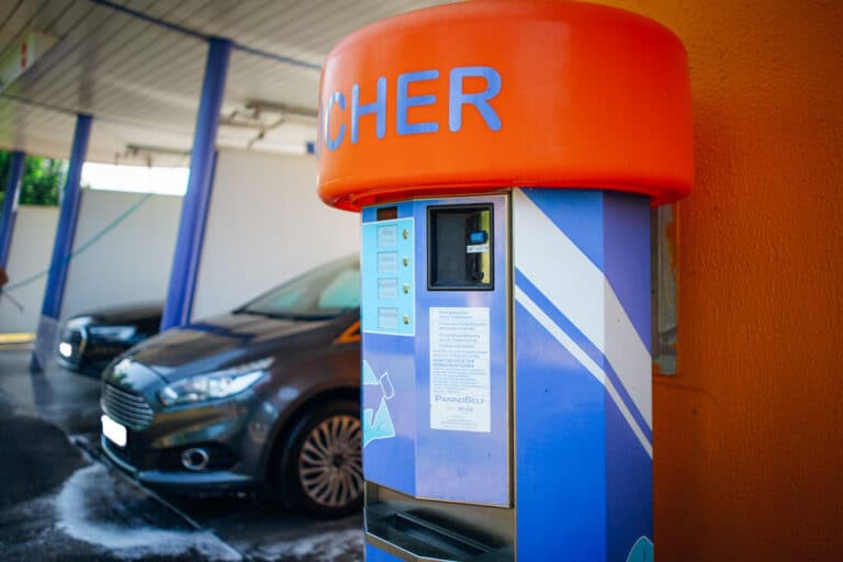 CARFUNKEL_Bad_Aibling_Autowaschanlage_SB_Waesche_Waschplatz_Tuecher_Automat