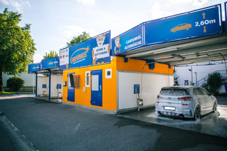 CARFUNKEL_Kolbermoor_Autowaschanlage_SB_Waesche_Aussenansicht